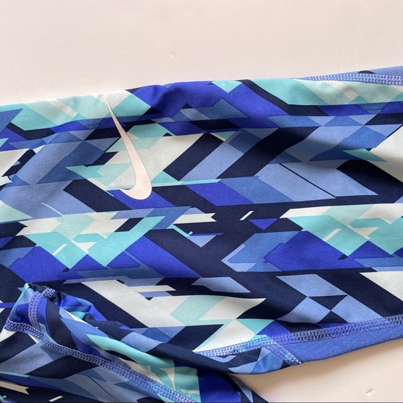 Nike leggings - Picture 2 of 5